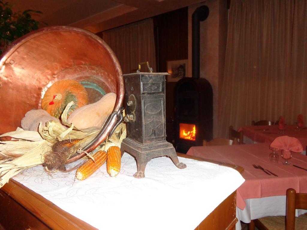 Albergo Ristorante Cima I Pra' Ponte nellʼAlpi المظهر الخارجي الصورة